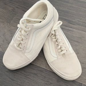 Cream Unisex Vans - Women’s size 7.5 / Men 6